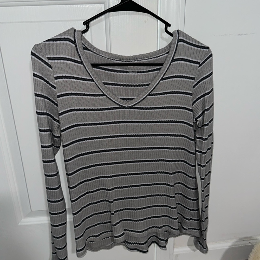 American Eagle long sleeve